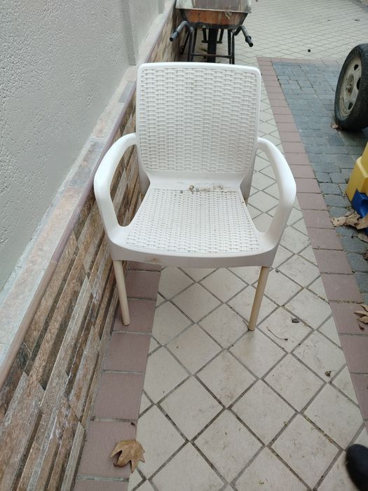 Stol stul sotiladi komplekt