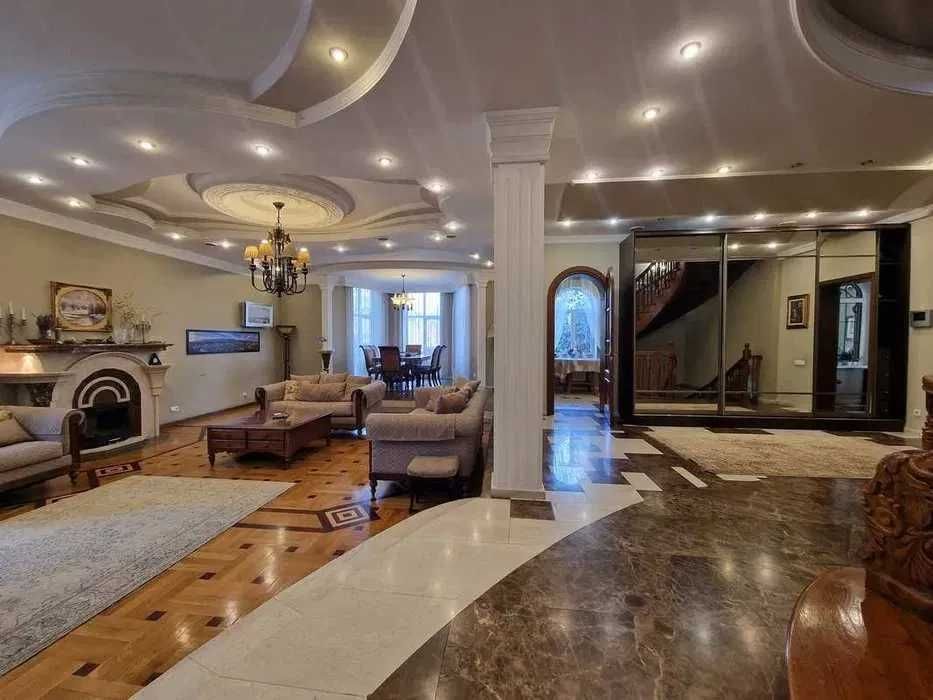 Сдаю Евродом 3,2-соток на Циолковском