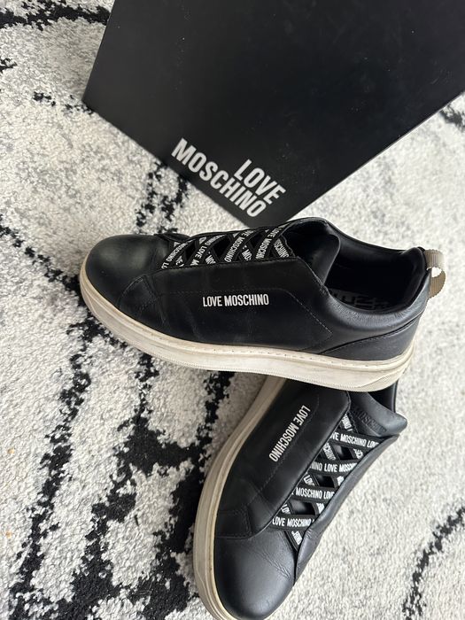 Adidasi Love Moschino