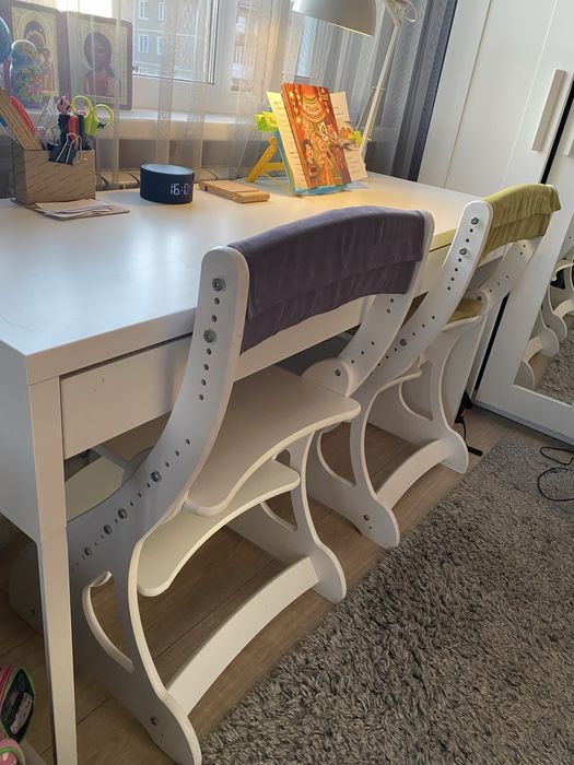 Продаю письменный стол серии Микке ИКЕА