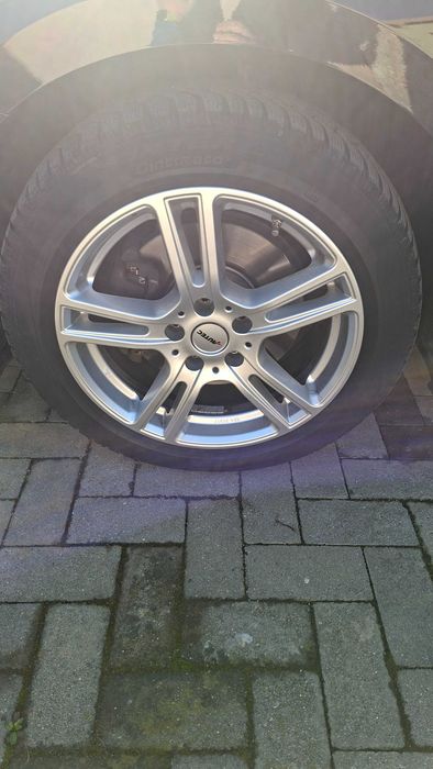 4 jante cu anvelope de iarnă Pirelli Cinturato – DOT 2023 – stare buna