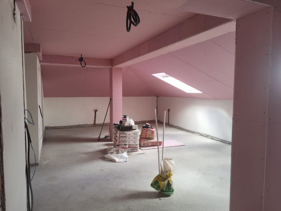 Amenajări interioare și exterioare