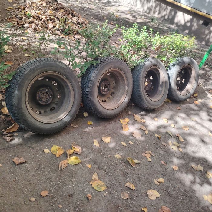 De vănzare Jante cu anvelope!