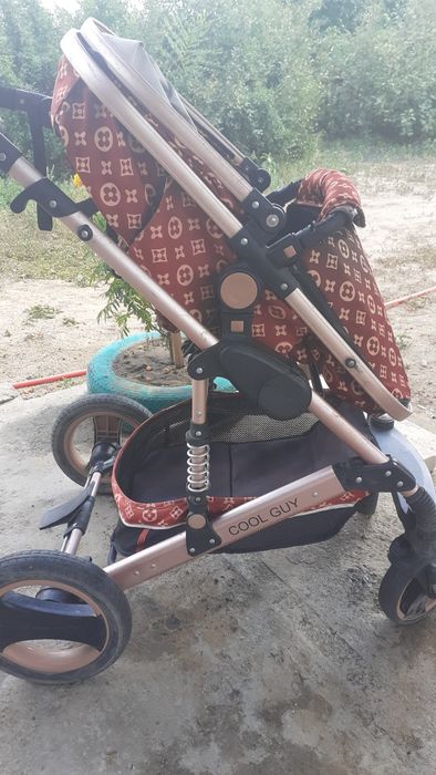 Продам детскую коляску демисезон