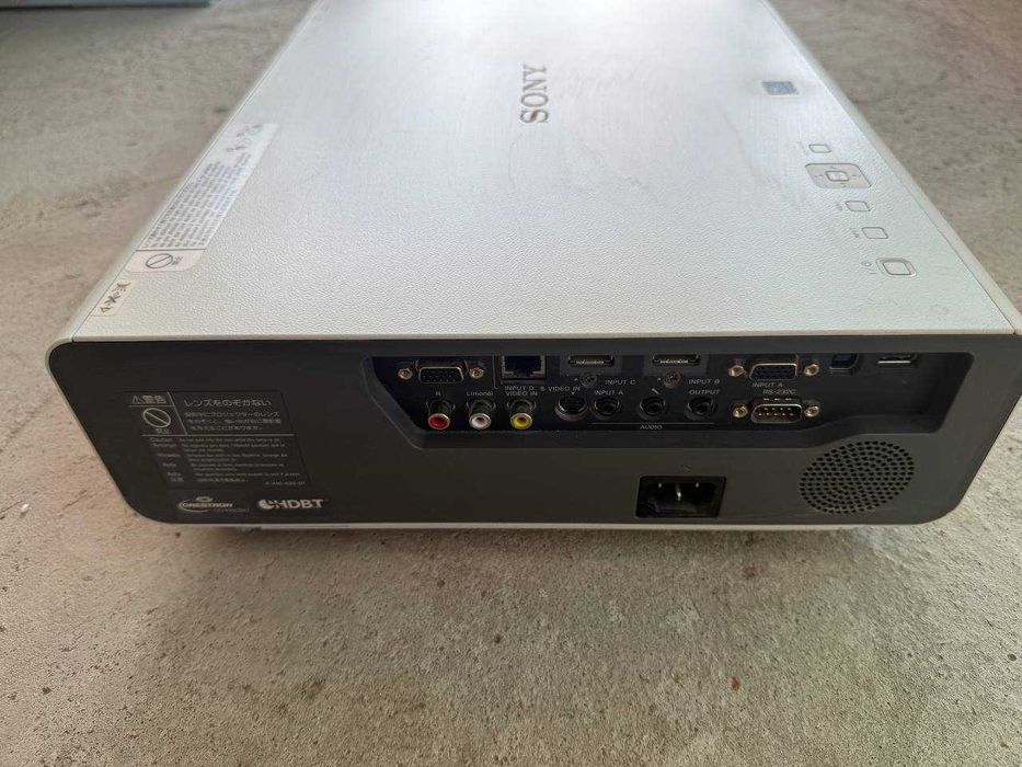 Топовый WUXGA проектор Sony VPL-CH375