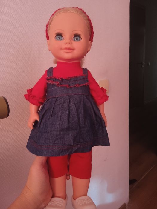 Кукла фирмы весна, говорит