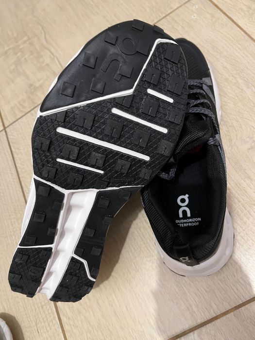 Маратонки ON Cloudhorizon