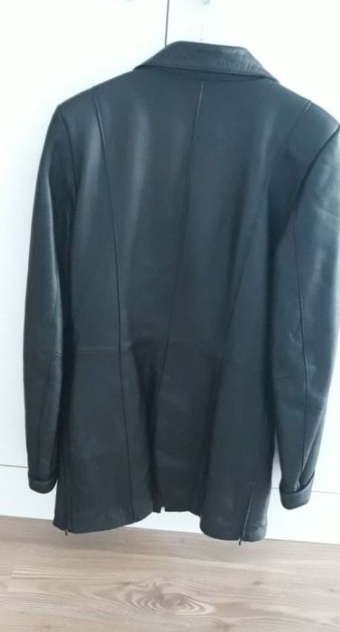Кожено яке М размер, цена 100лв,зимни якета М размер цена 20лв