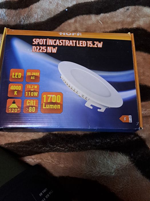 Spoturi încastrate led noi 15,2W D225 35ron bucata