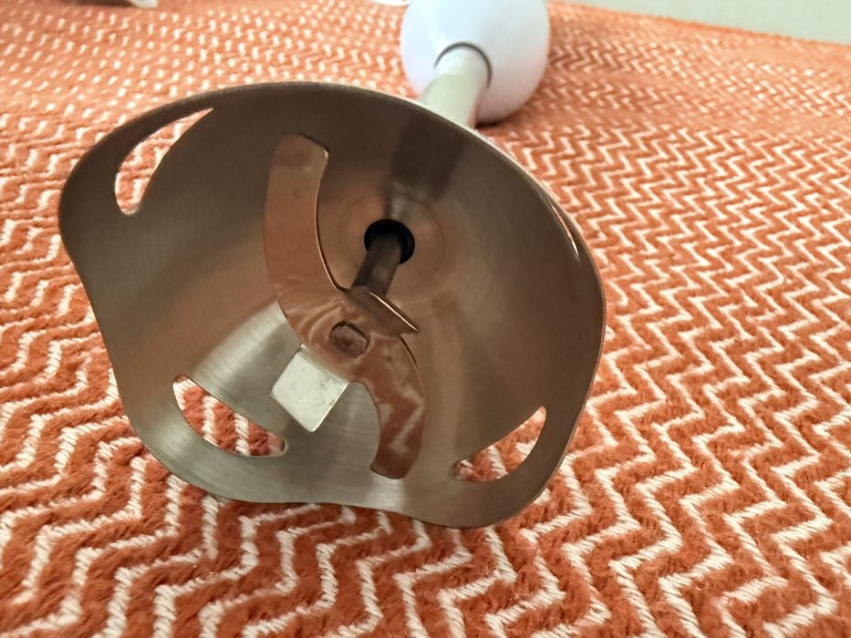 Продаю ручной блендер (не использовался)