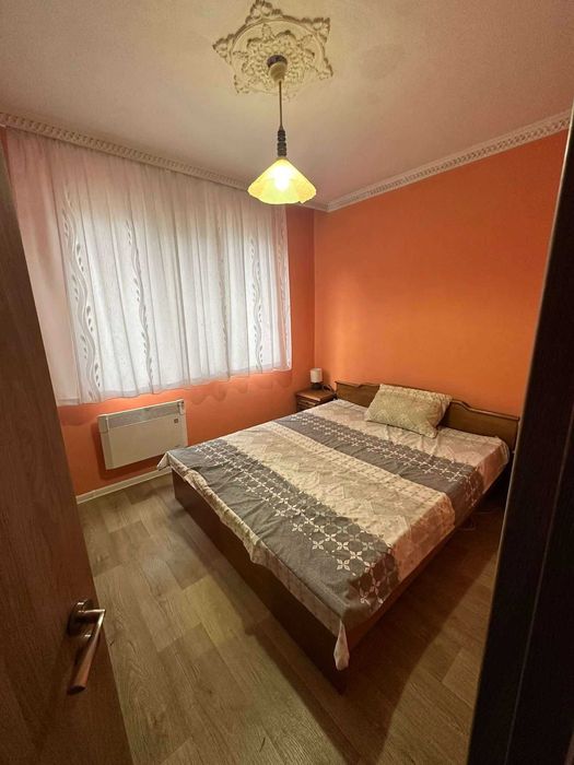 Продава се Тристаен апартамент в Търговище, Център - 90 кв.м за 1077 €/кв.м - Снимка #6