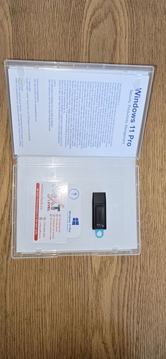 Vând cheie windows 11 pro