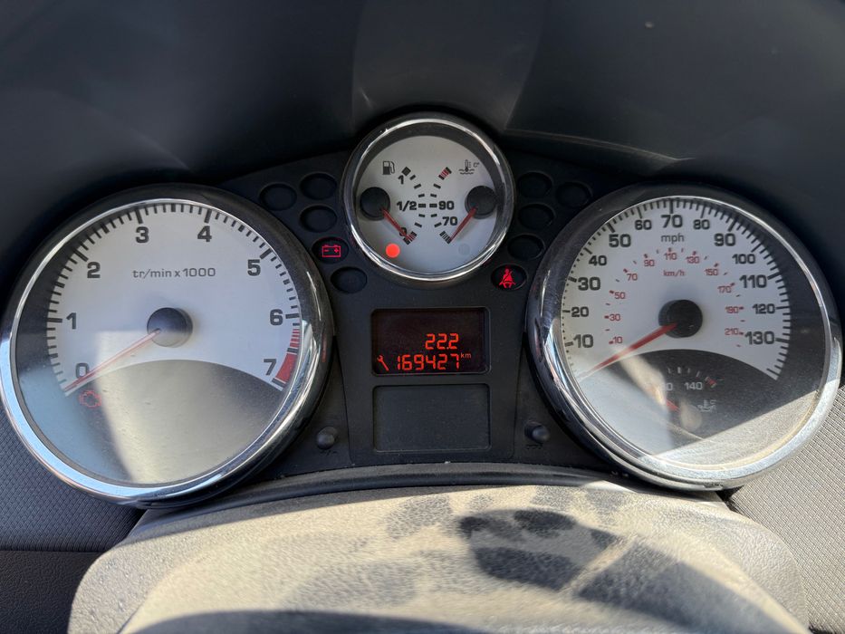 На части Peugeot 207 1.4i 70kw 95кс / Пежо 207 2009г