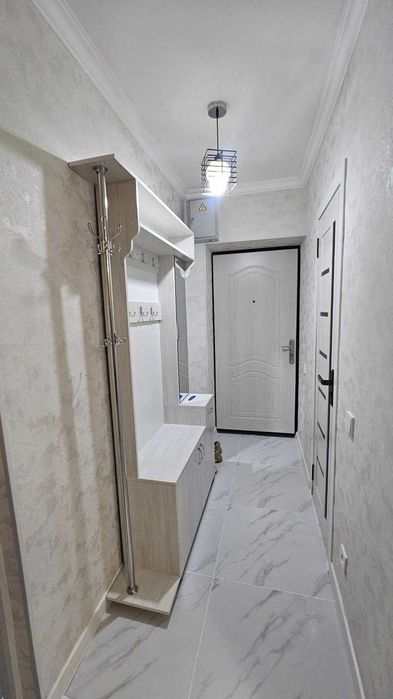 Сдаётся 4-комнатная квартира (переделанная из 3-комнатной)