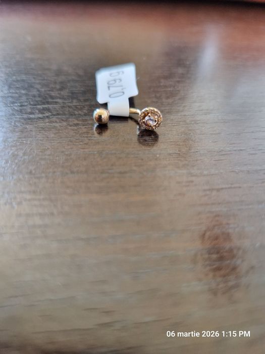Piercing de buric, din  aur