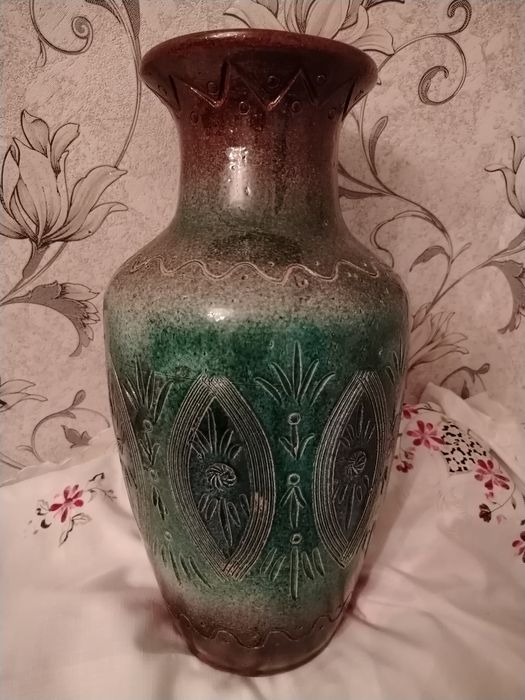 Напольная ваза 47 см. (прошлый век)