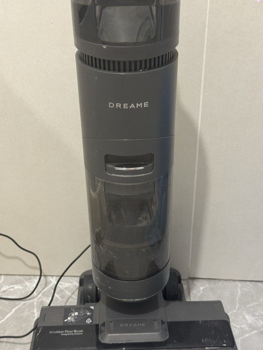 Продам вертикальный пылесос Дрими