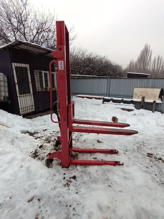 Продам рохли лебедки Штабелёр 3 метровый
