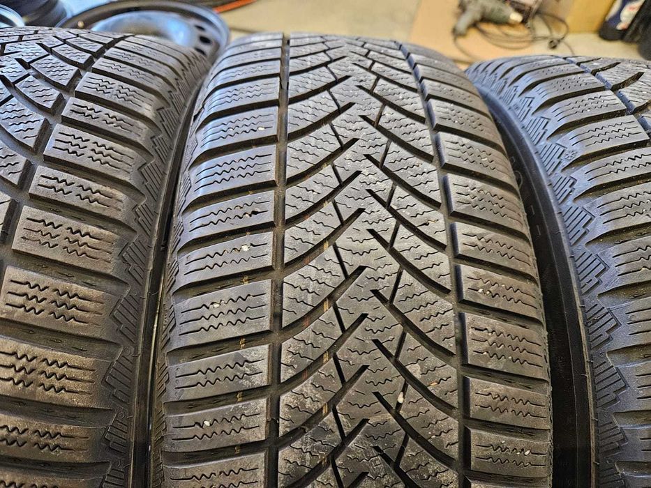 4 Anvelope IARNA 205.55.16 'Semperit' ; stare foarte buna