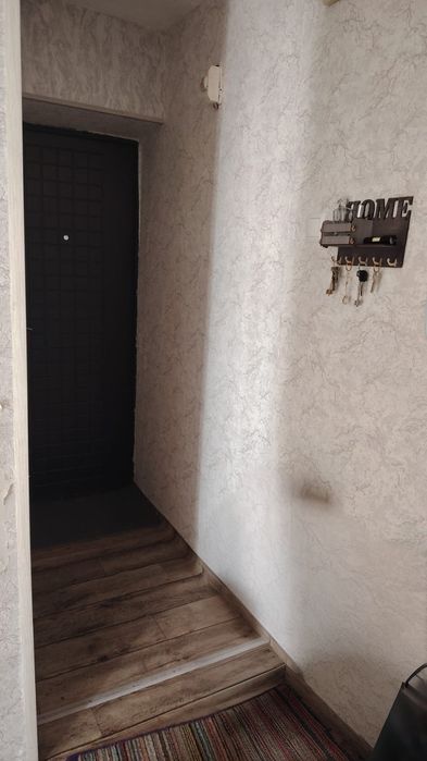 Продам 2 комнатную квартиру