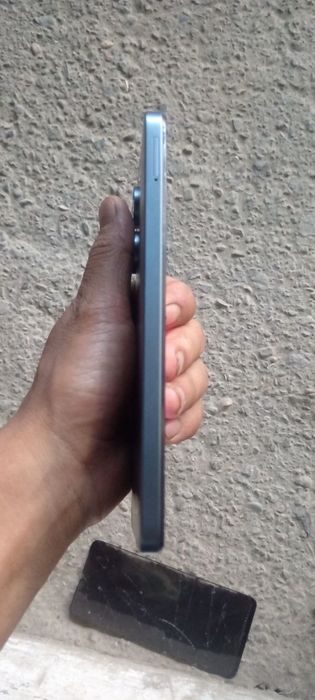 Redmi 13C yangi holatda
