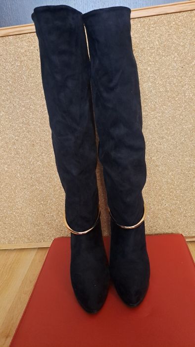 Дамски ботуши на ток