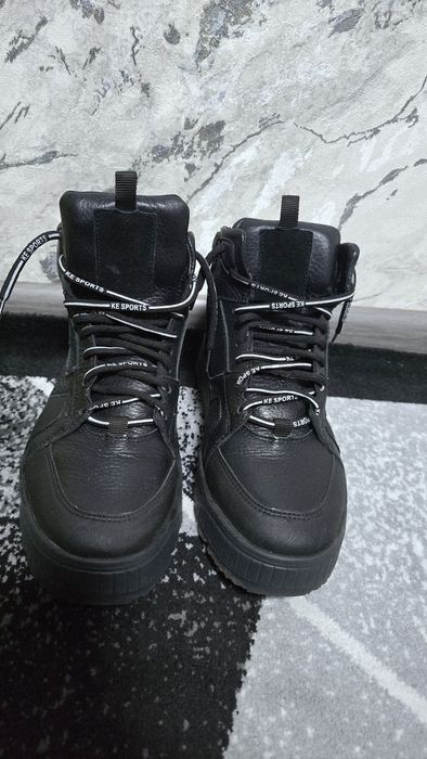 Продам ботинки детские Шаговита