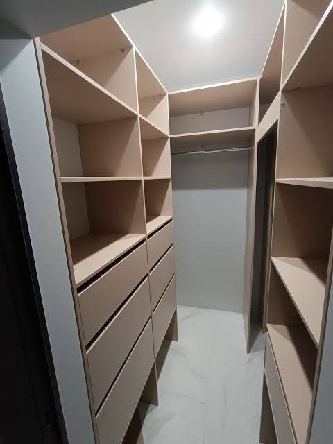 Мебель, кухня. Шкафы