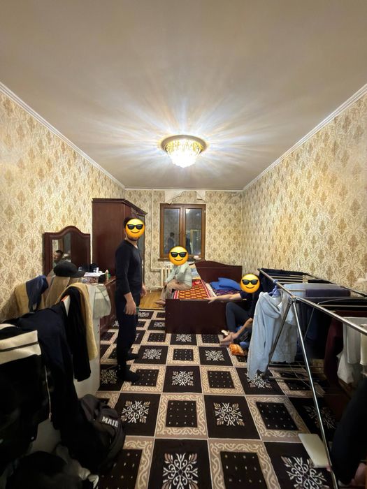 Bollarga kvartira bor .Chilonzorda.Andalusni orqa tomonida.2 xonali