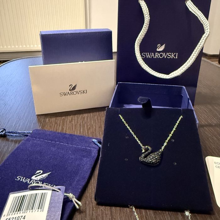 Lantisor Swarovski Black Platinum Little Swan