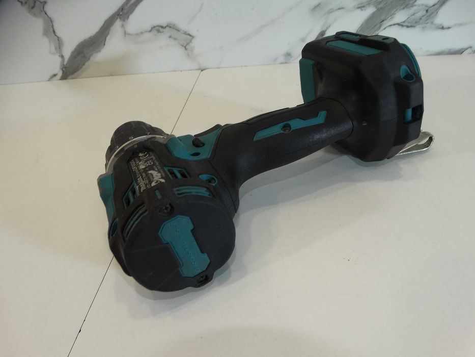 Makita DF 002G / 40 V / XGT - Професионален винтоверт