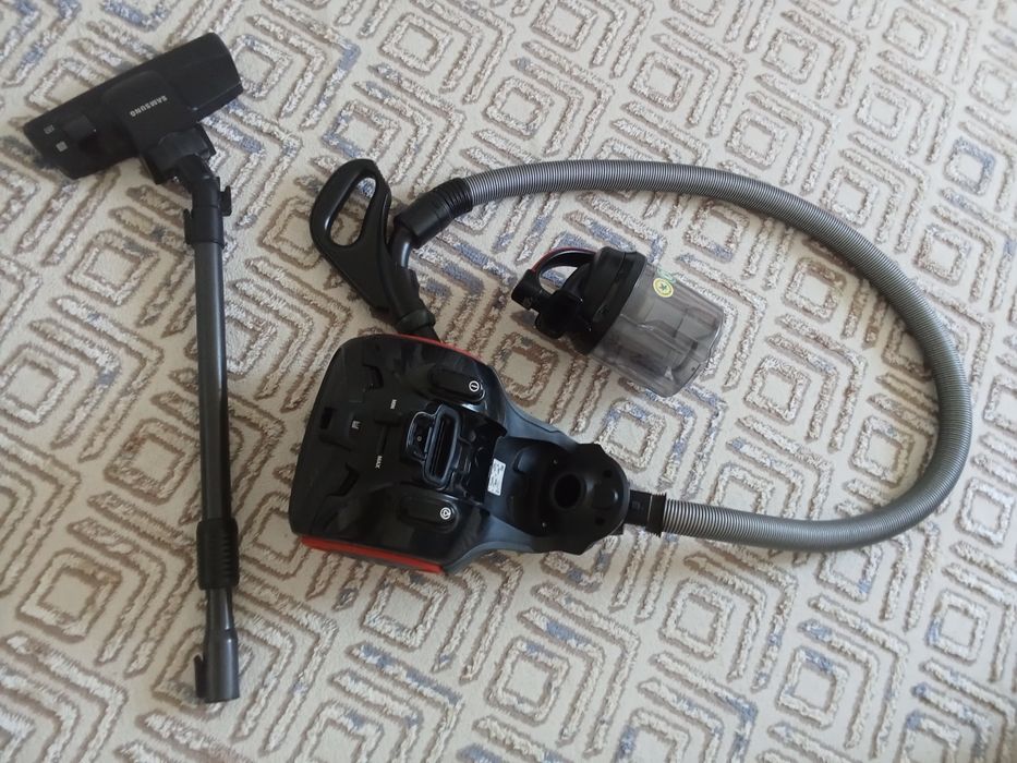 Пылесос Samsung vc21k5150hp/ev красный