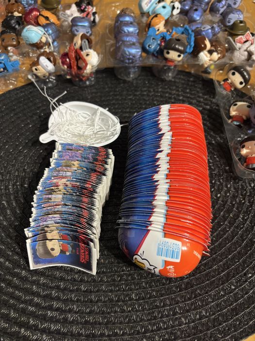 Фигурки Kinder Joy Stranger Things, Will, Еди, Майк, цялата колекция