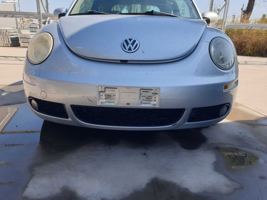 Bara Spoiler Fata cu Grile cu Defecte Volkswagen New Beetle FL Facelift 2005 - 2010 Culoare LA7W [K6829]