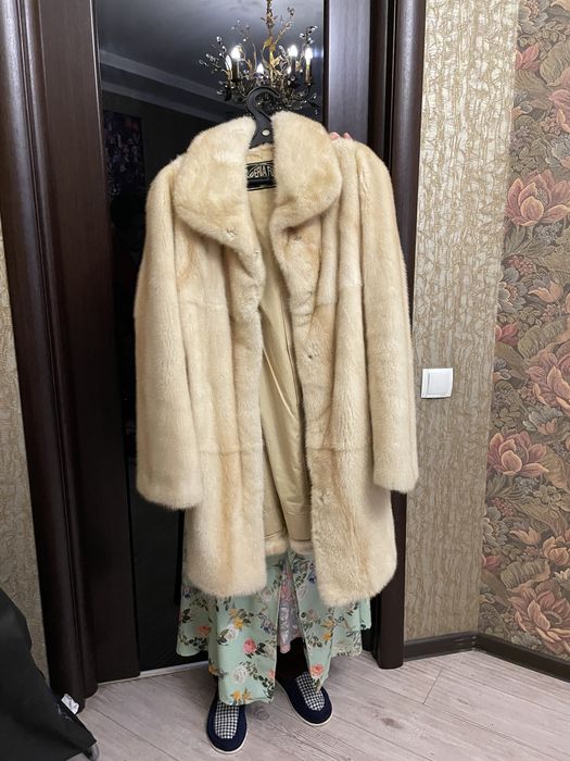 Норковые шубы почти новые