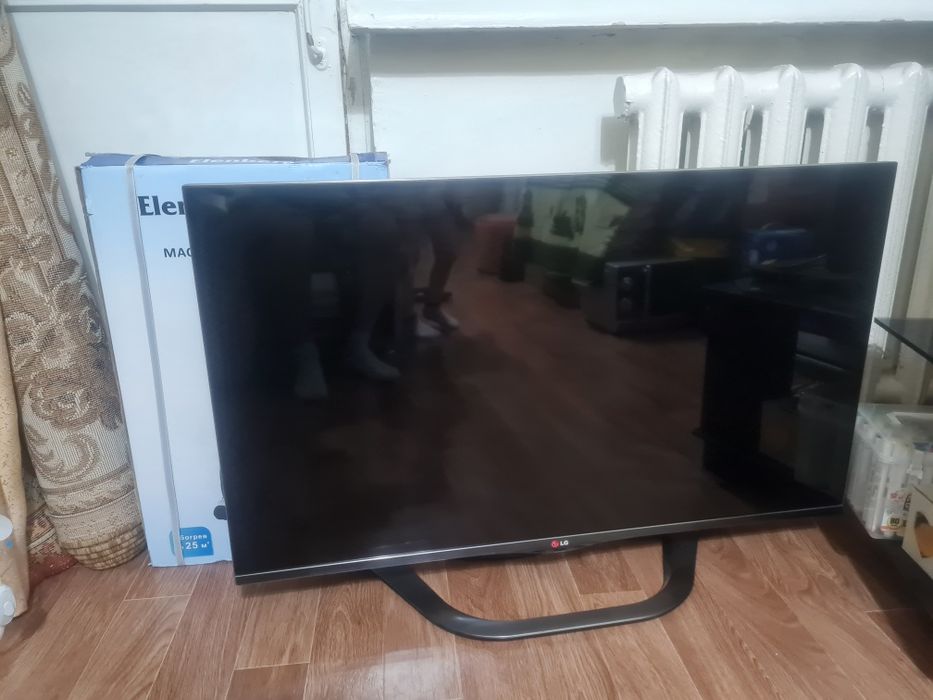 Смарт телевизор LG