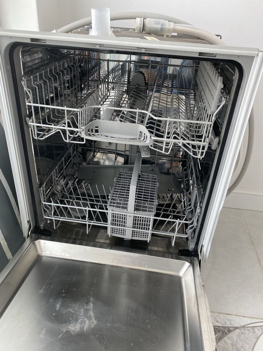 Продам посудомоечную машину Bosch, б/у.