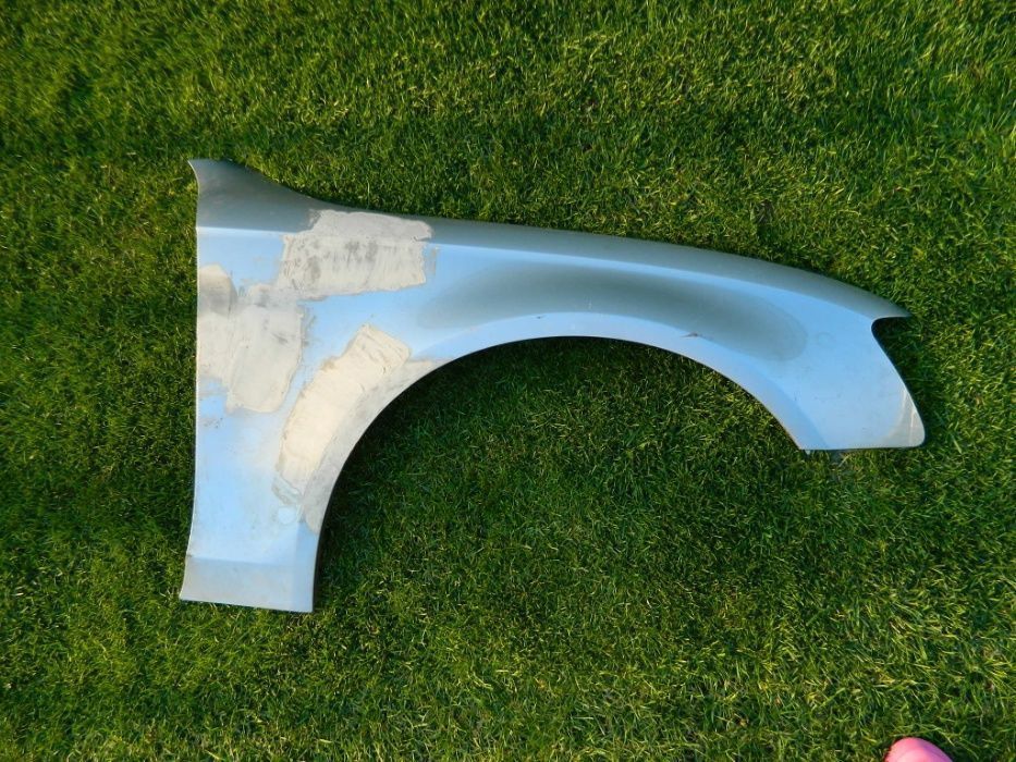 Aripa dreapta fata Audi A4 model 2012-2015
