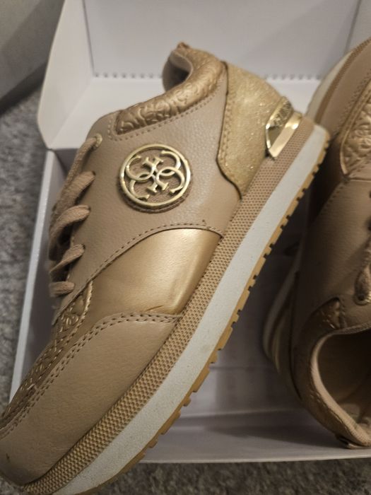 Сникърси guess 37 номер