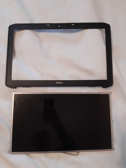 dezmembrez laptop DELL LATITUDE E5530: SSD, Display, DDR, i5-3320M etc