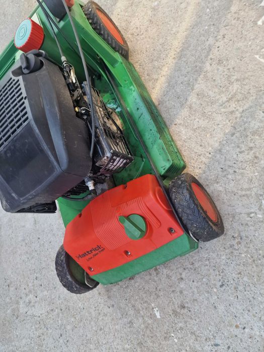 Masina de tuns iarba BRILL+tractiune pe benzina BRIGGS 3CP DOAR 500RON