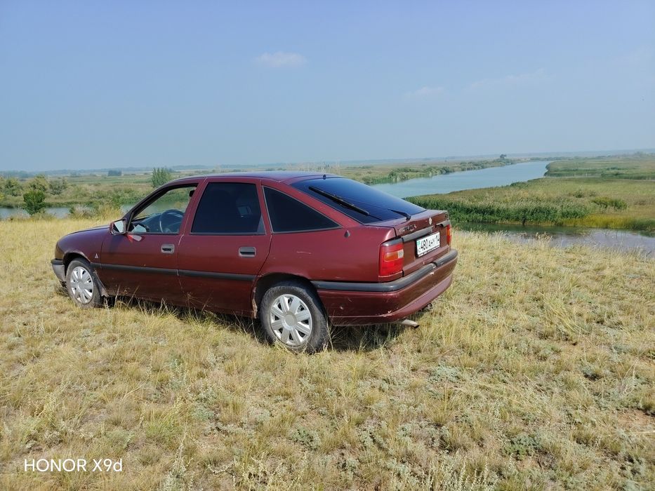 Продам Opel vectra a 1.6