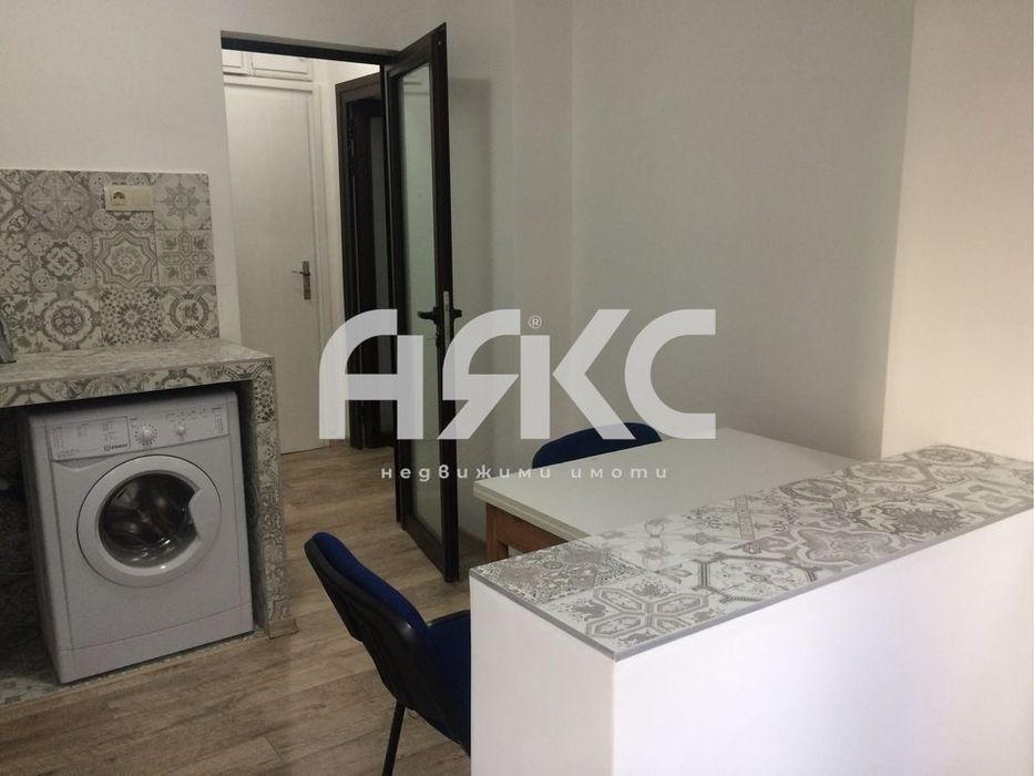 Двустаен обзаведен апартамент под наем в кв. Красна поляна до МЕТРОСТ