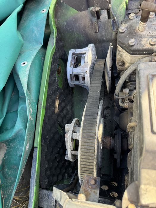 Vand/schimb Snowmobil ARCTIC CAT ZR 600