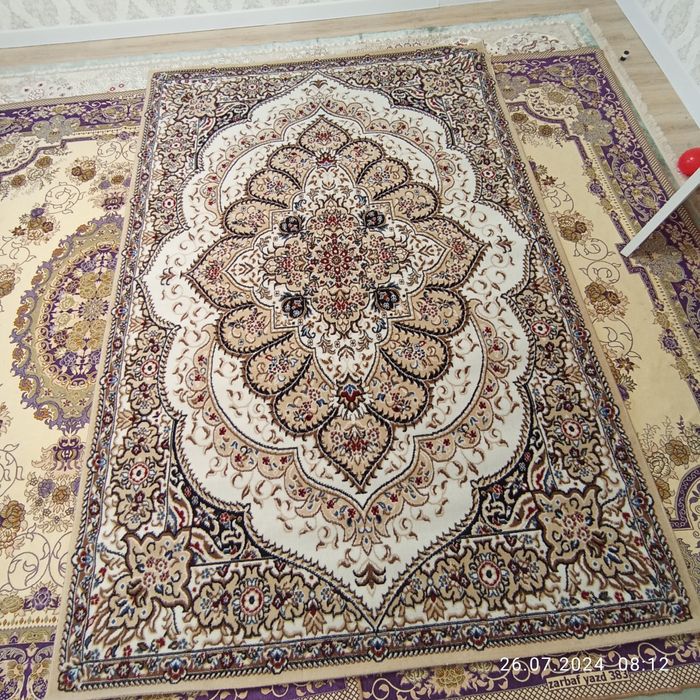 Продам ковер размер 2х3