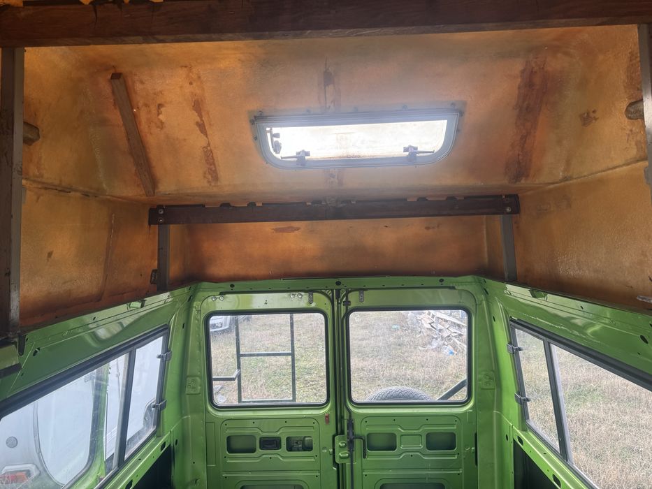 Продава се Mercedes 208 Бус кемпер