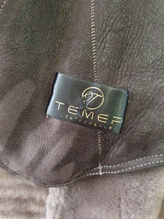 Дубленка женская с капюшоном