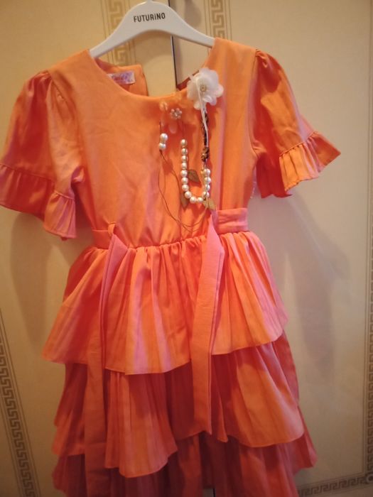 Платья в отличном состоянии