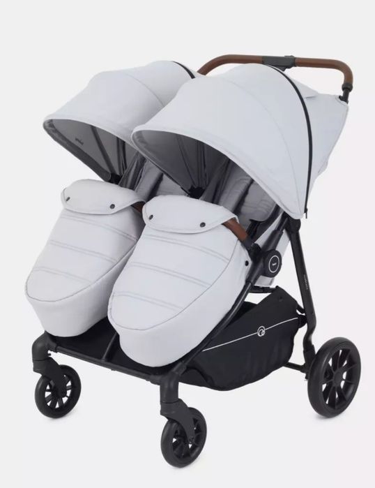 Коляска для двойни