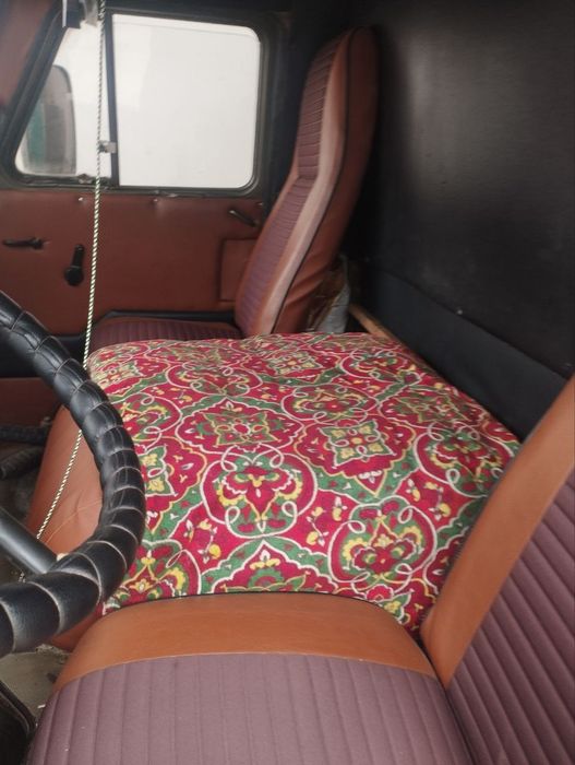 Uaz 3309 srochno sotiladi